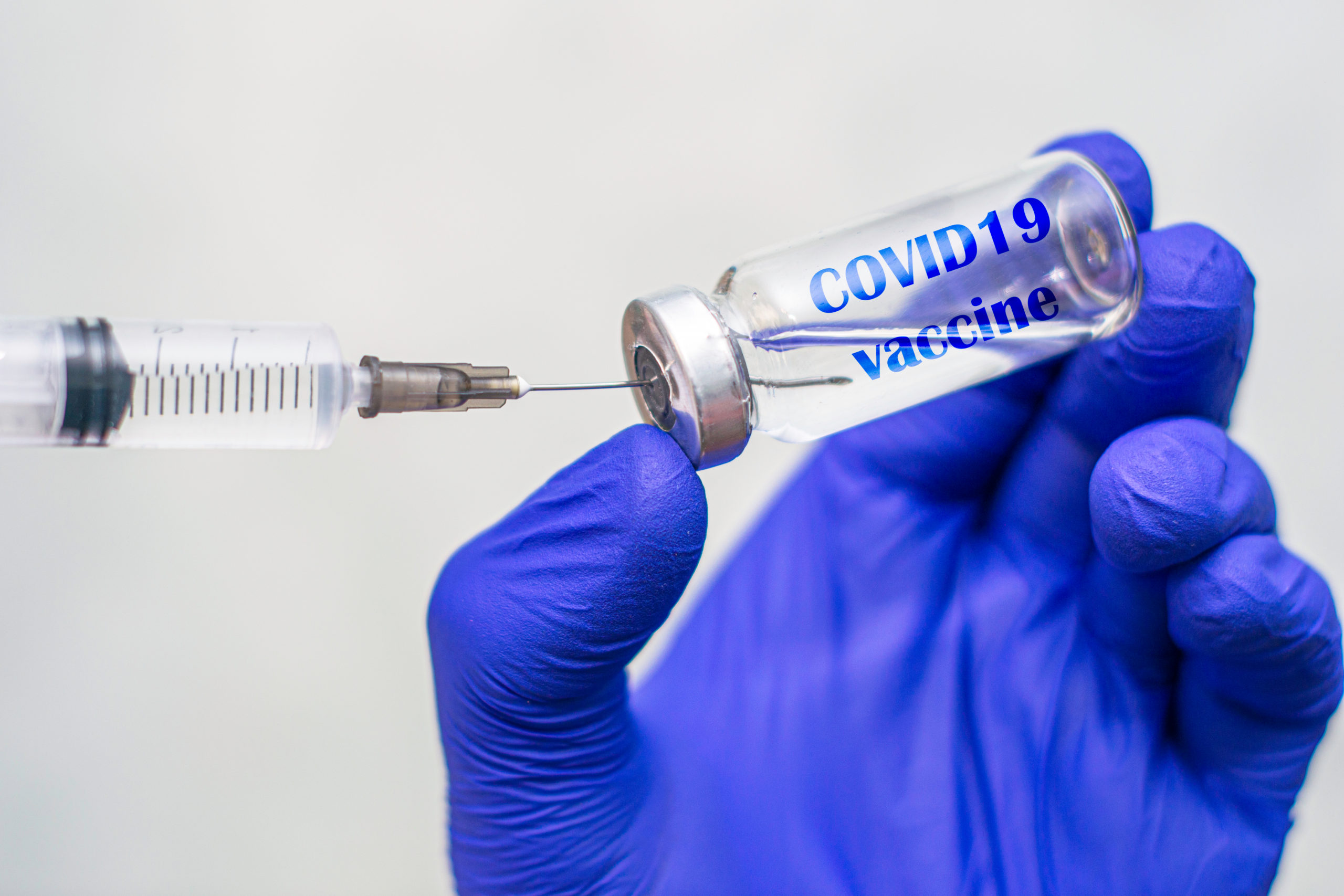 कोविड 19 की वैक्सीन लगने से पहले, लगने के बाद और लगने के समय क्या उम्मीद  करें। - Apollo Hospitals Blog